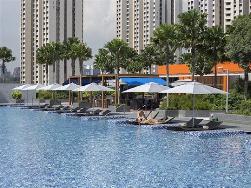 One Farrer Hotel Сінгапур Екстер'єр фото The pool at the Shangri-La Hotel, Kuala Lumpur